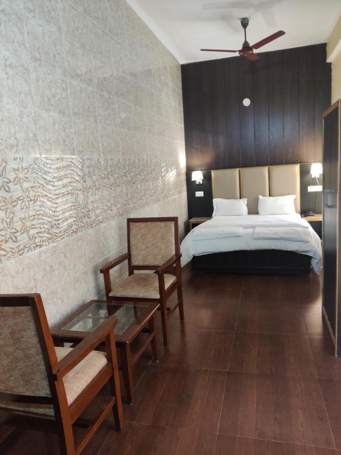 Kunwar Residency Hotel Rishīkesh Eksteriør billede